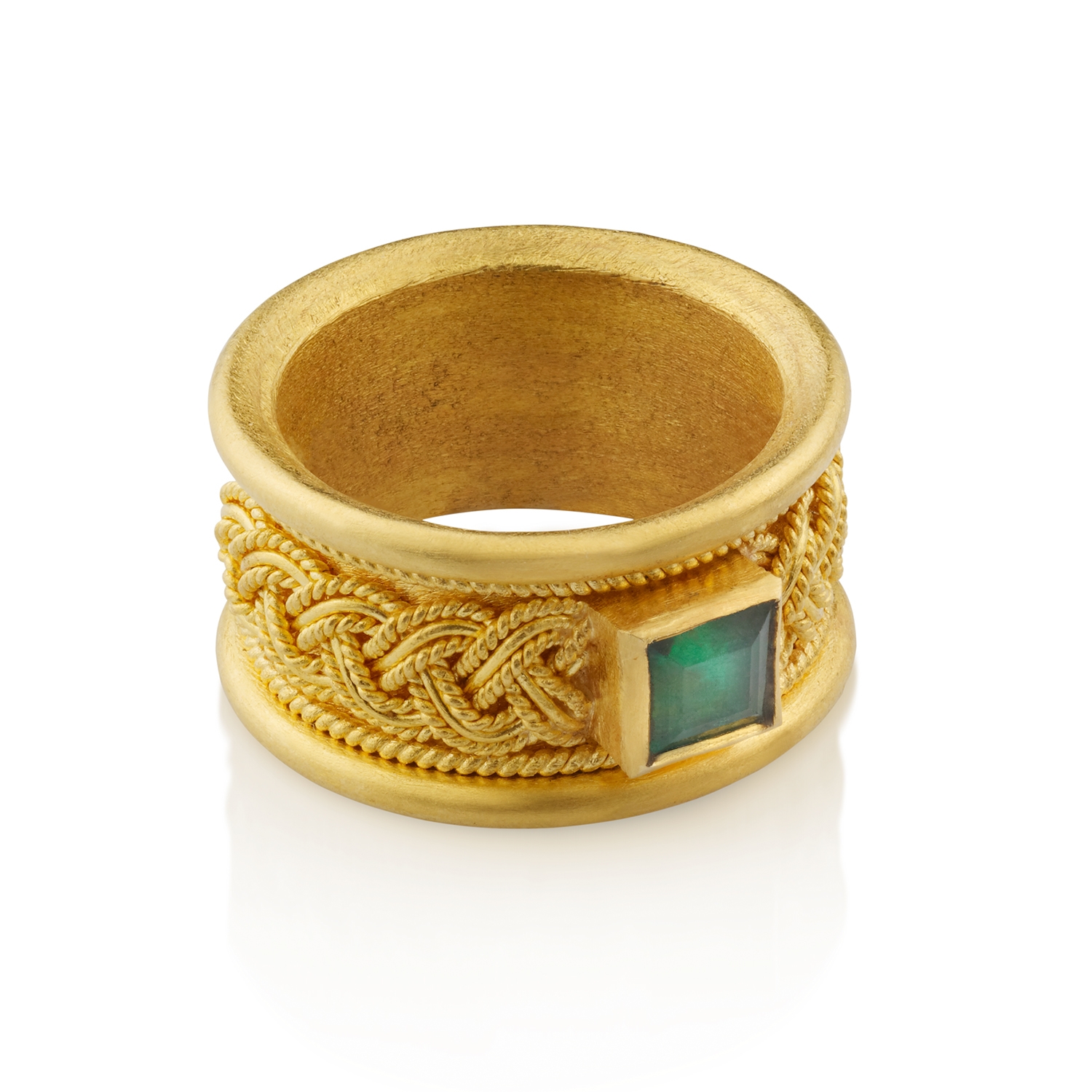 Ariana Ring
